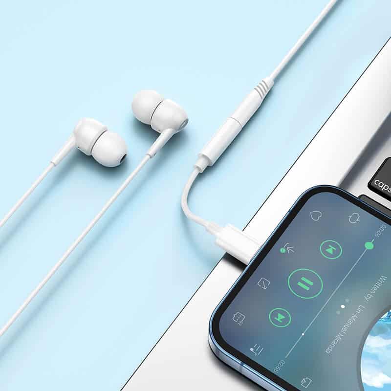 Borofone BV21 82mm Lightning to 3.5mm Audio Aux Headphone Jack Adapter (White)